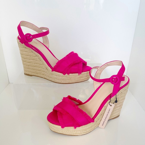 Mango Shoes - 🔥SOLD🔥NWT Mango Limited Edition Fuchsia Wedge Sandals